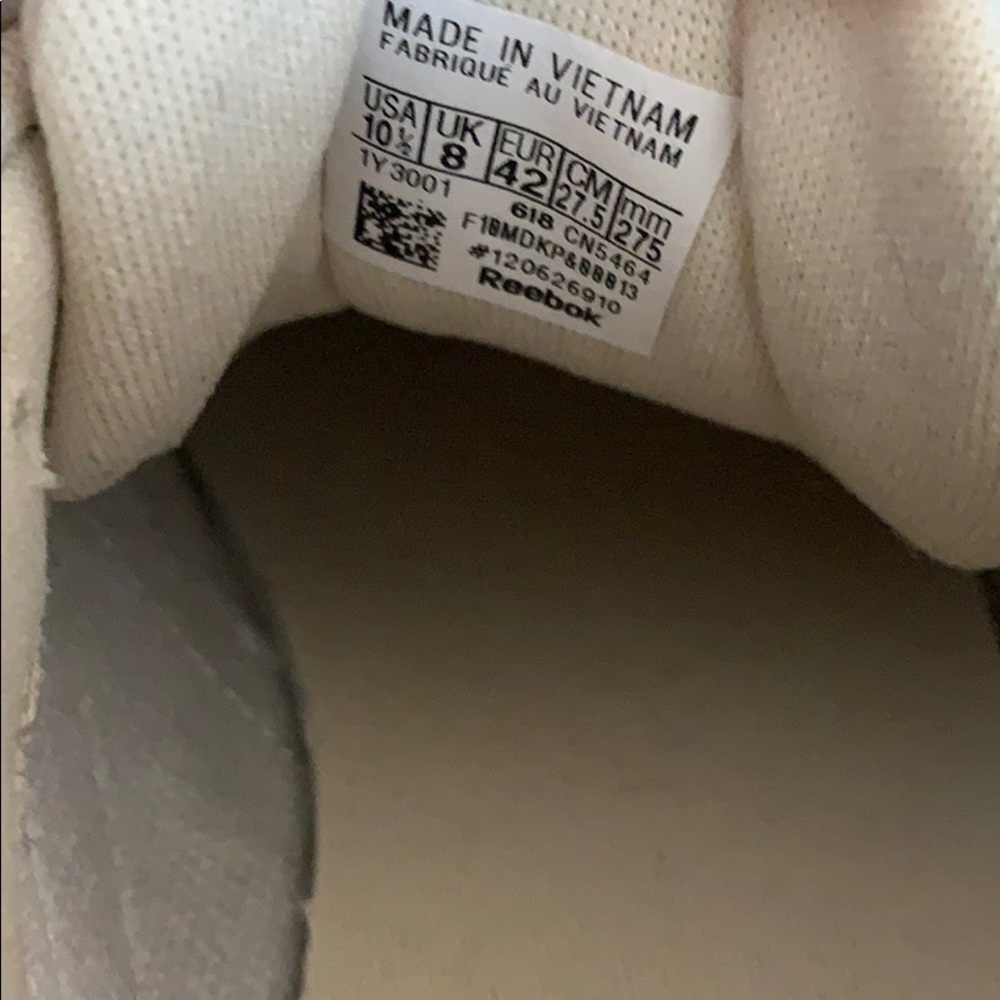 Reebok Classic - Picture 6 of 6